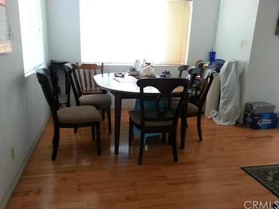 3rd image of 2025 Fernbank Ave