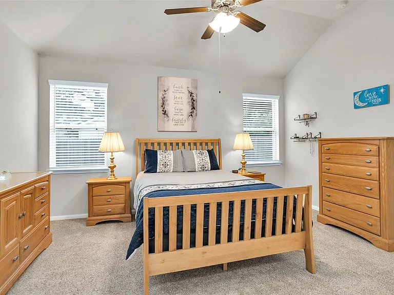 18806 Legend Oaks Dr — Photo 17