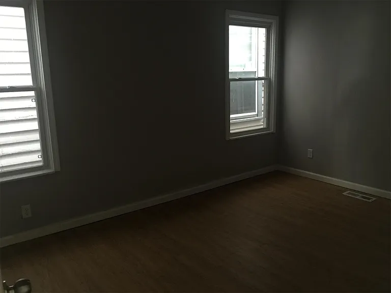 20 W Sunnyside Way #1 — Photo 5