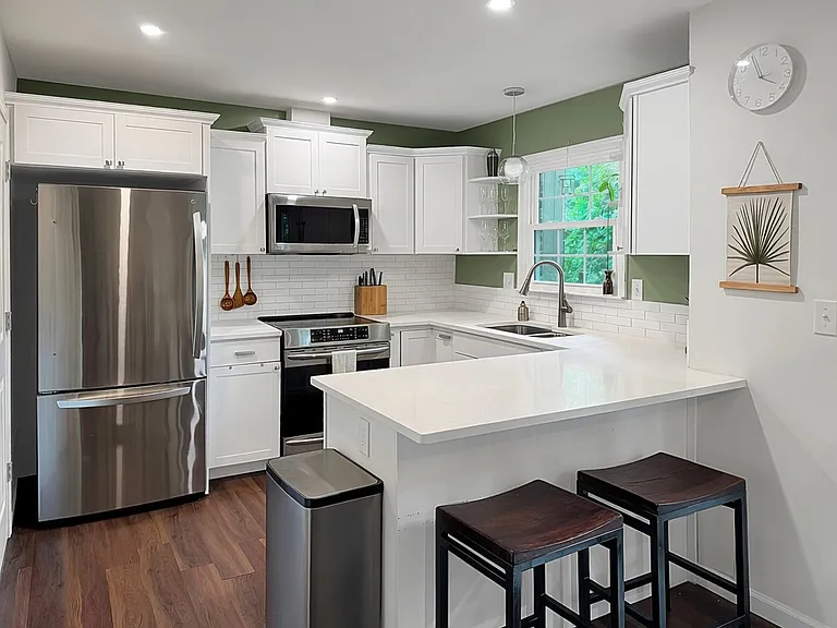902 Creekside Dr #2 — Photo 6