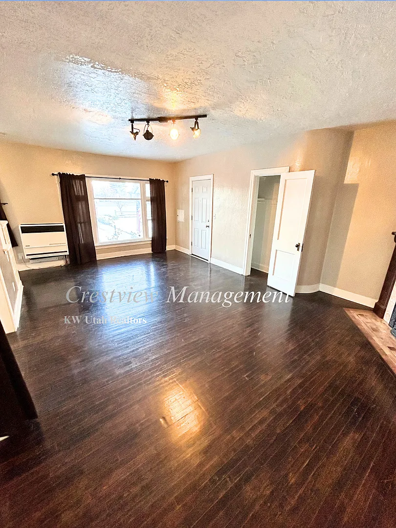 Ogden 6 — Photo 2
