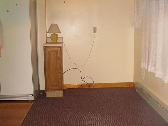 4th image of 81 3rd Ave #1
