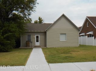 366 W 5th St, Hoisington, KS 67544