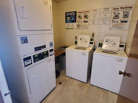 5th image of 3119 4th St #411