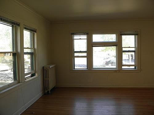 5th image of 123 W 33rd St APT 109