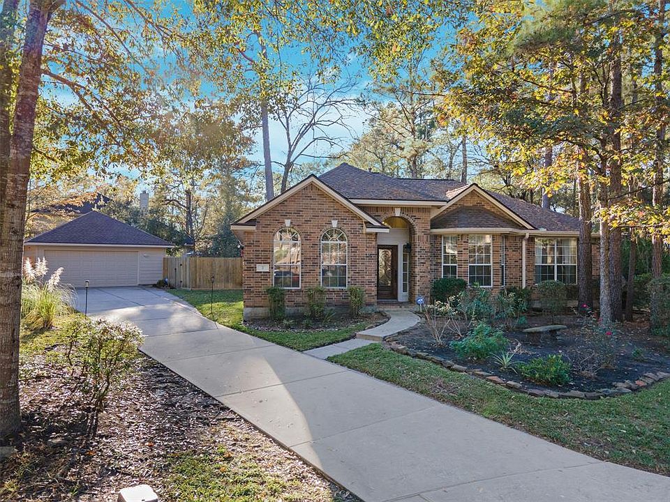 1st image of 2 Beckett Hill Pl