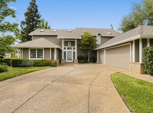 6050 Gleneagles Ct, Redding, CA 96003