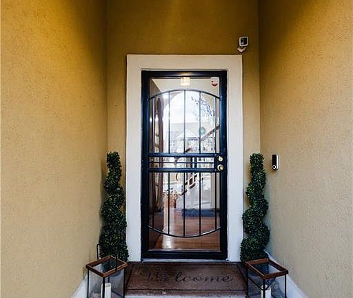 3rd image of 4912 Corinth Dr