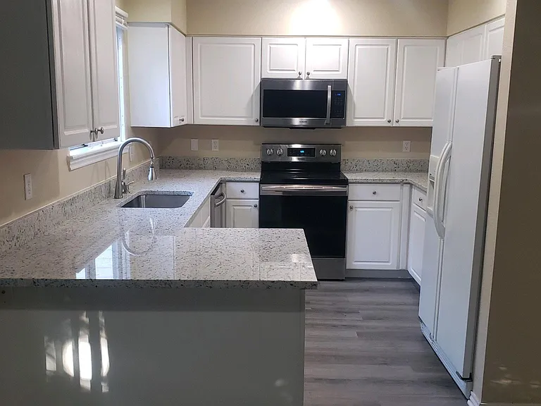 1567 S Richfield Way — Photo 3