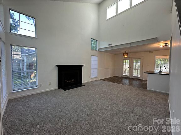 3rd image of 10220 Rockwood Rd