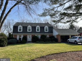 9913 Hall Rd, Rockville, MD 20854