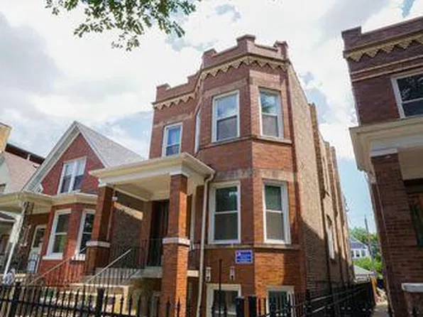 2447 N Harding Ave #1, Chicago, IL 60647