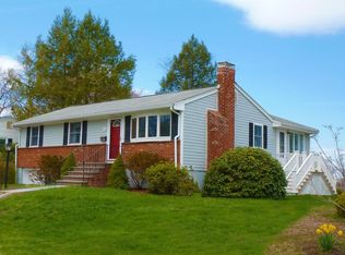 105 Amherst Rd, Braintree, MA 02184