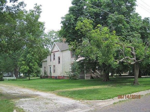 2nd image of 408 Kitchell Ave