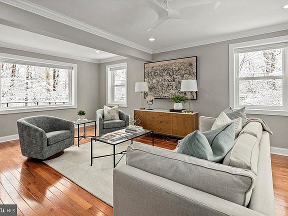 4th image of 111 Sunnyside Rd