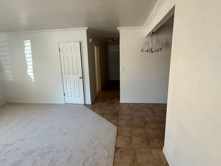 1819 S Cherokee Ln #60 — Photo 2