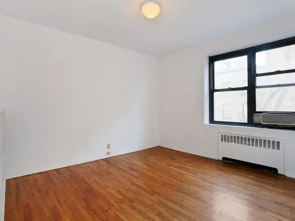 12 West 9th Street image 1 of 3