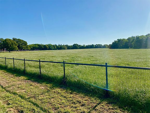 5th image of 405 County Road 1264