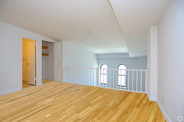 stページ Superior Ink | 400 West 12th Street, Manhattan | Corcoran