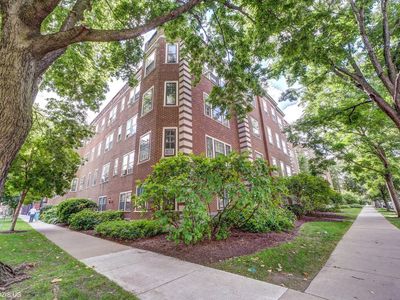1123 Pleasant St APT 3, Oak Park, IL, 60302