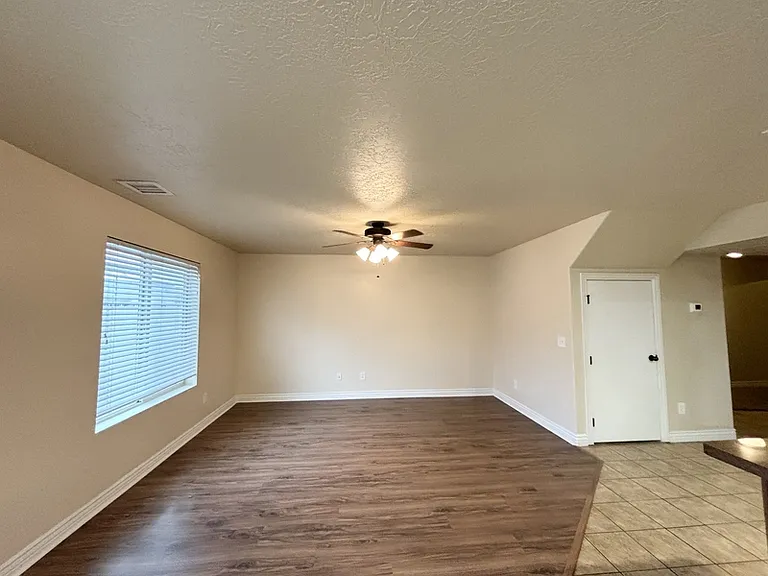 1014 W Village River Ln — Photo 8