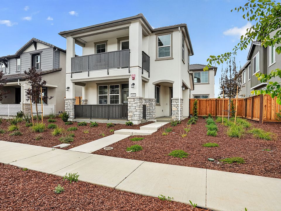 Hawthorn Hills 1 1