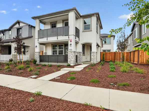 420 National Garden Ln, Vacaville, CA 95687