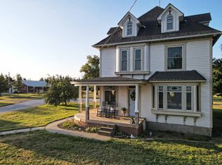 242 E South St, Burr Oak, KS 66936