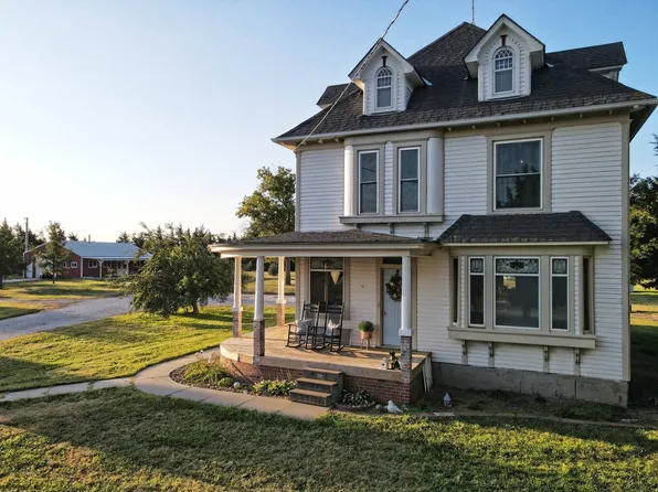 242 E South St, Burr Oak, KS 66936