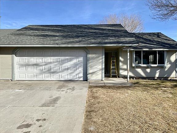 2nd image of 2079 Jodi Ln