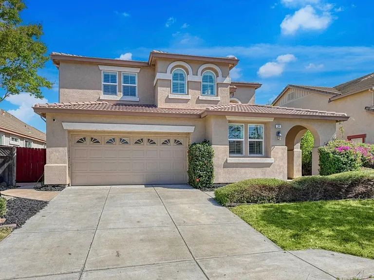 34 Vella Cir — Photo 1