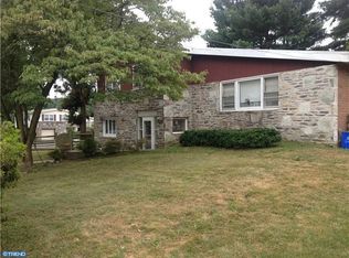 206 Radburn Rd, Philadelphia, PA 19115