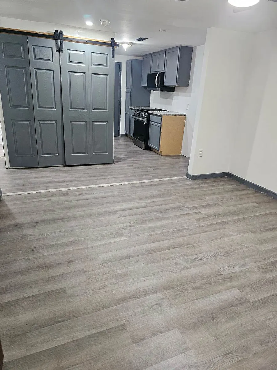 Building Photo - 1029 Maple St #1029