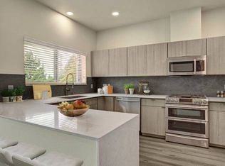 The Carillon Apartments, Kirkland, WA 98033