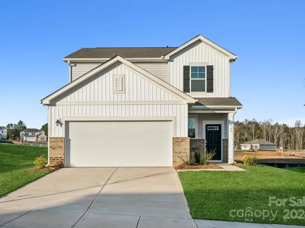 740 Olde England Dr, Lincolnton, NC 28092