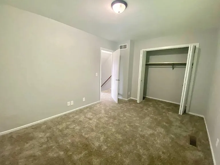 451 Lincoln Ave #4 — Photo 6