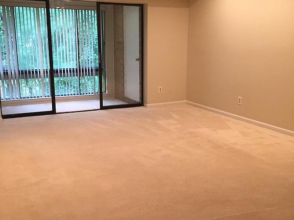 3rd image of 10223 Valentino Dr APT 7324