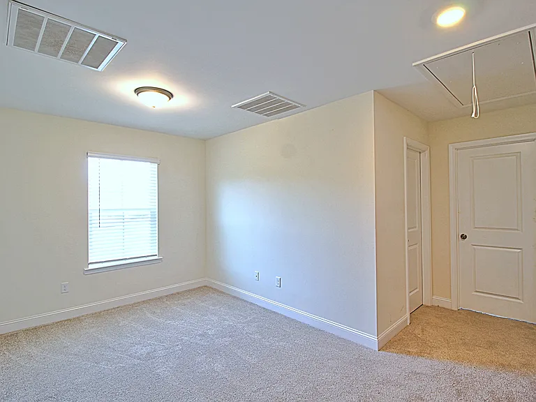 151 Buckingham Dr — Photo 22
