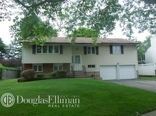 106 Colonial St, East Northport, NY 11731