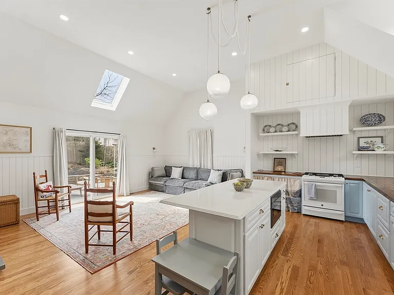 29 Field St — Photo 5