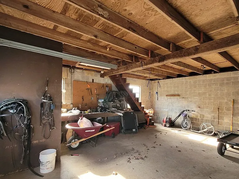 331 Newport Rd — Photo 34