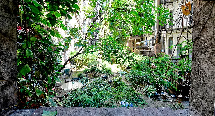 Rented by Urbane Brokerage | media 2