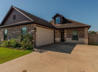 6385 Highpoint Ave, Beaumont, TX 77708