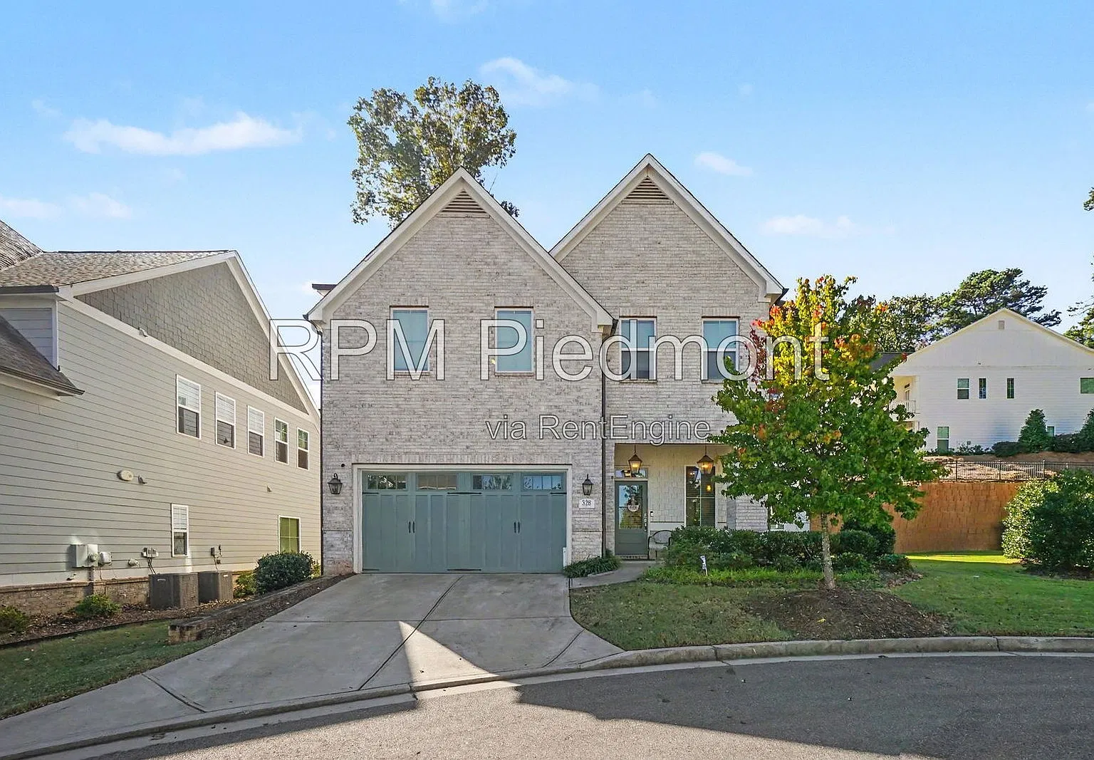 4 bed, 3.5 bath, 2941 sqft, $4,200 — Photo 1