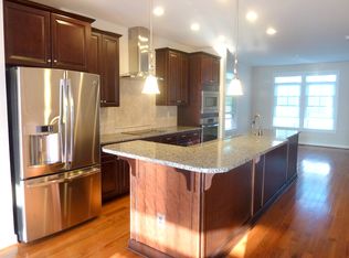 407 Parkview Ave, Gaithersburg, MD 20878
