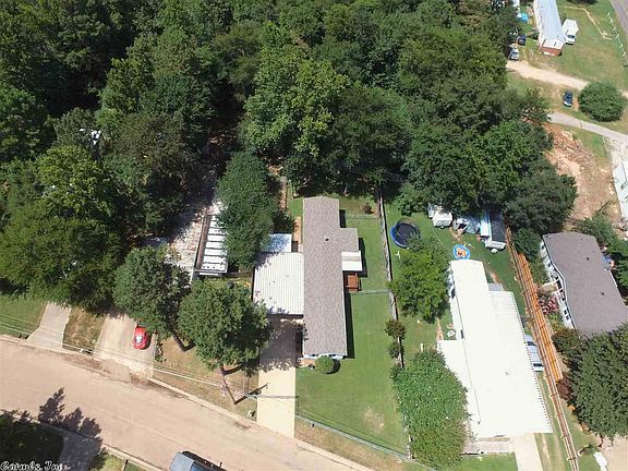 3rd image of 104 Fairwood Cir
