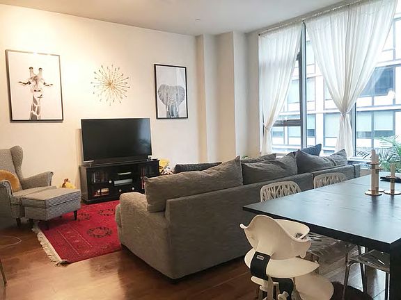 3rd image of 2-17 51st Ave #317