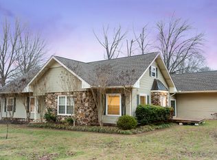 1302 Orchard Ln, Corinth, MS 38834