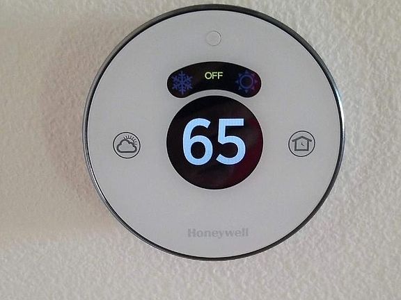 4th image of 30405 Village Knoll Dr