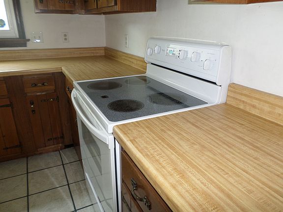 3rd image of 1968 Stillwood Ln